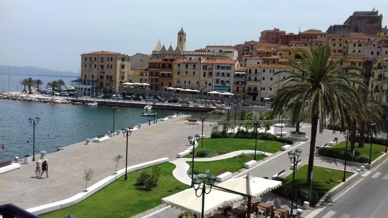 Ampio Monolocale Con Balcone Fronte Mare Villa Porto Santo Stefano  Eksteriør bilde