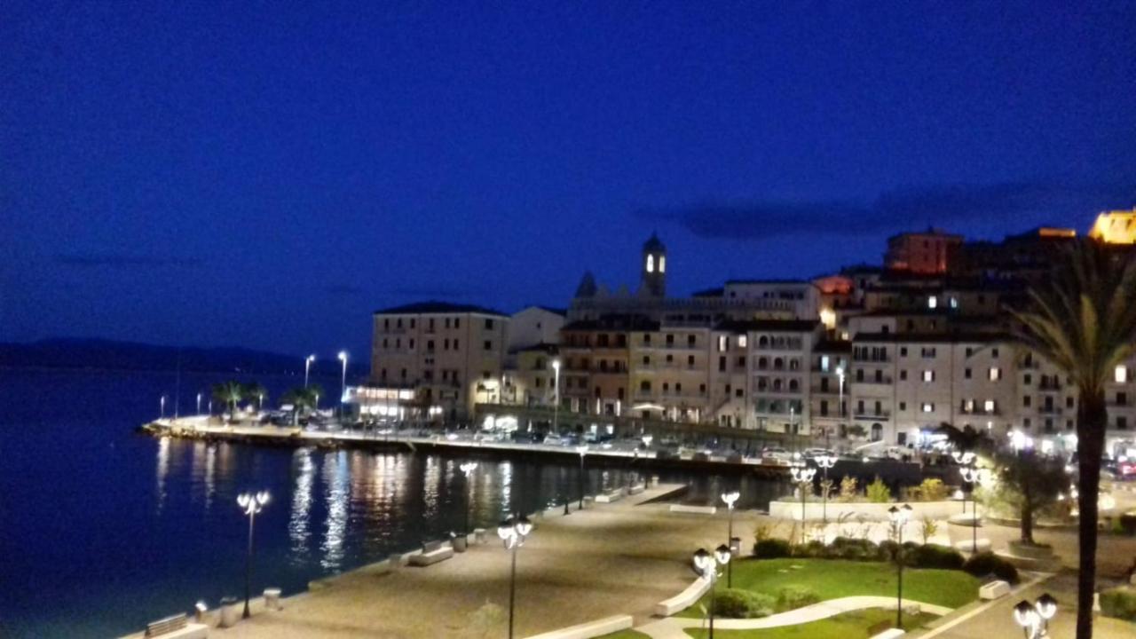 Ampio Monolocale Con Balcone Fronte Mare Villa Porto Santo Stefano  Eksteriør bilde