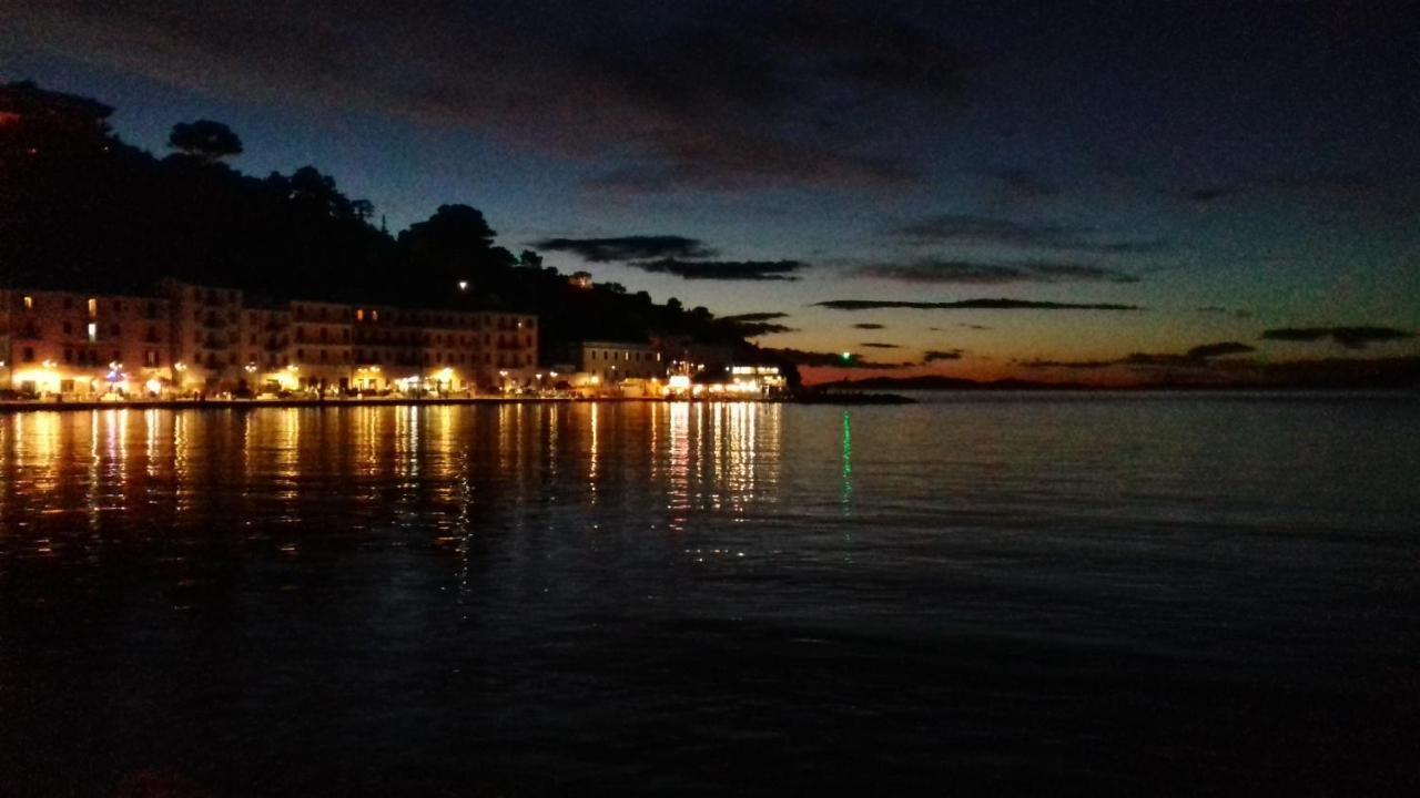 Ampio Monolocale Con Balcone Fronte Mare Villa Porto Santo Stefano  Eksteriør bilde